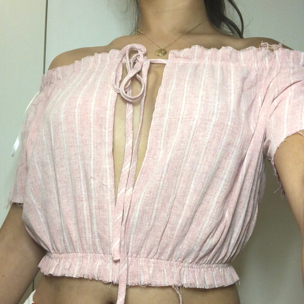 Off-the-Shoulder Cropped Lace Up Shirt